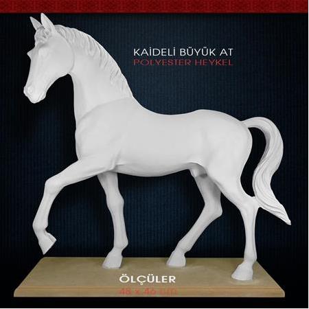 Kaideli Büyük At Heykeli (48x46 cm) Ham Polyester